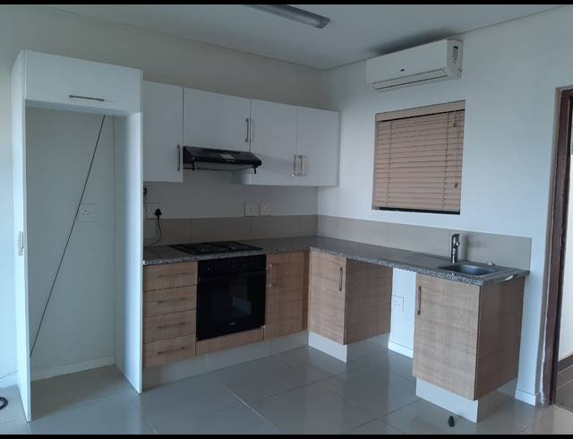 2 BEDROOM APARTMENT FOR SALE IN UMHLANGA RIDGE
